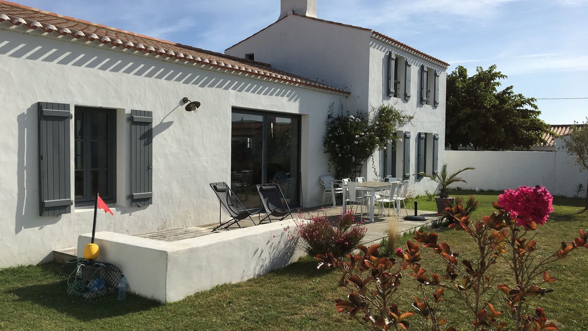 Noirmoutier-en-l'Ile House | Noirmoutier island, Le Vieil beautiful 4 bedroom house (sleeps 8) near the beach