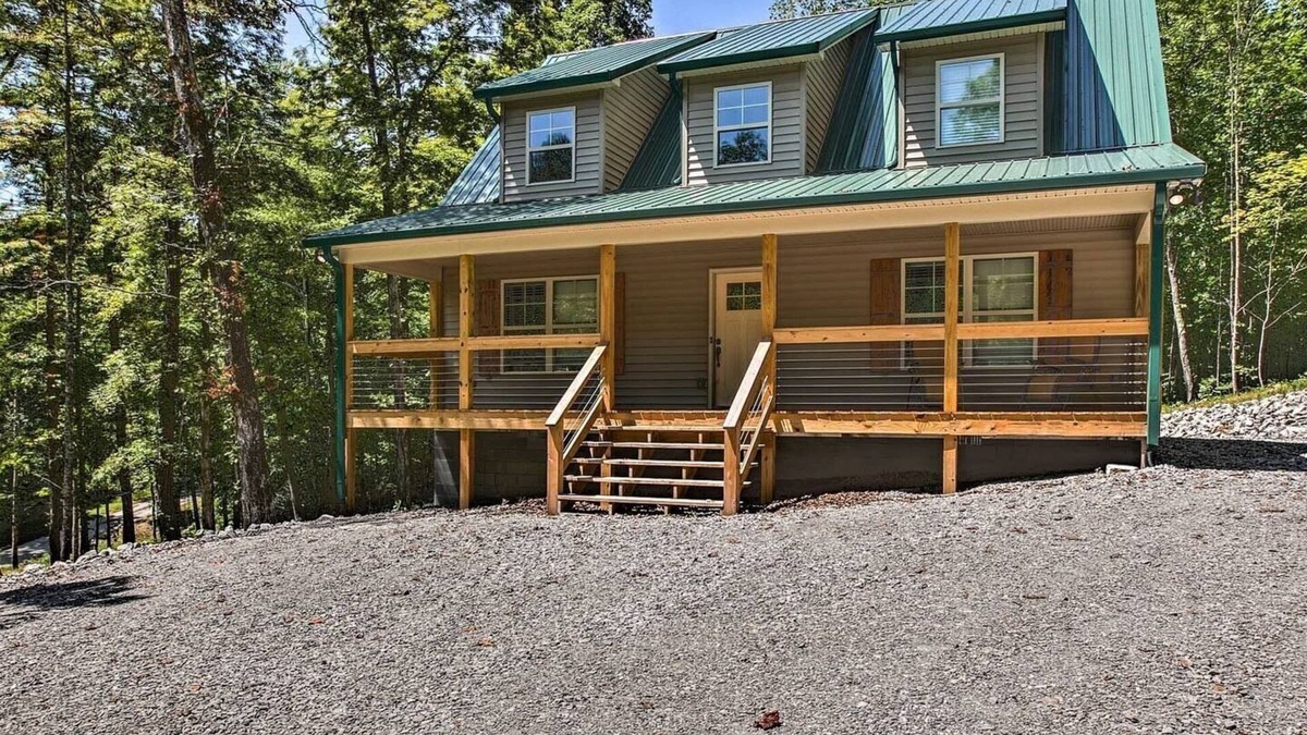 Bee Spring House | Nolin Lake House Near Mammoth Cave!