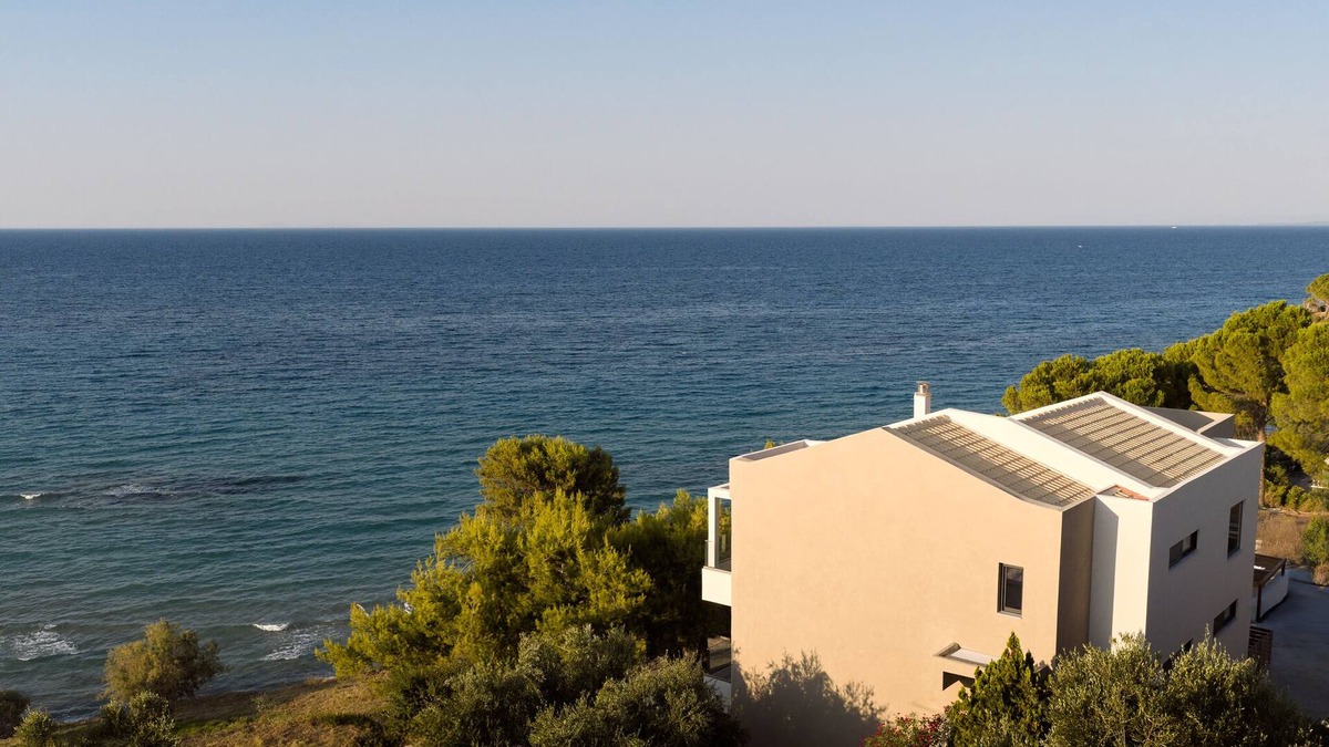 Alikanas Villa | Nomia Villa, a Beachside Retreat (Open for Stays)