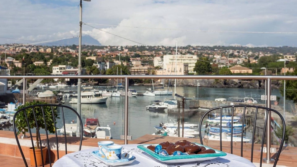 Ognina House | Nonna Maria's home