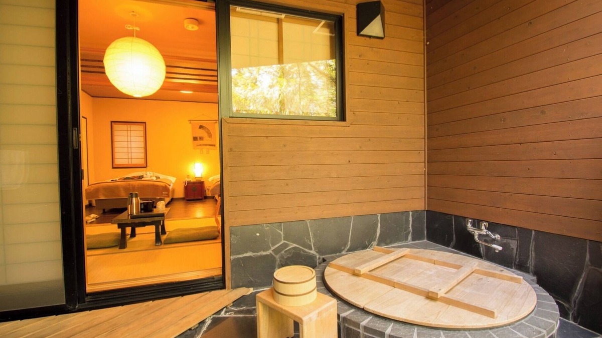 Hata-gun Hotel | Nonsmoking Goemon openair bath special JapaneseWestern room Breakfast included /Shimanto Kōchi