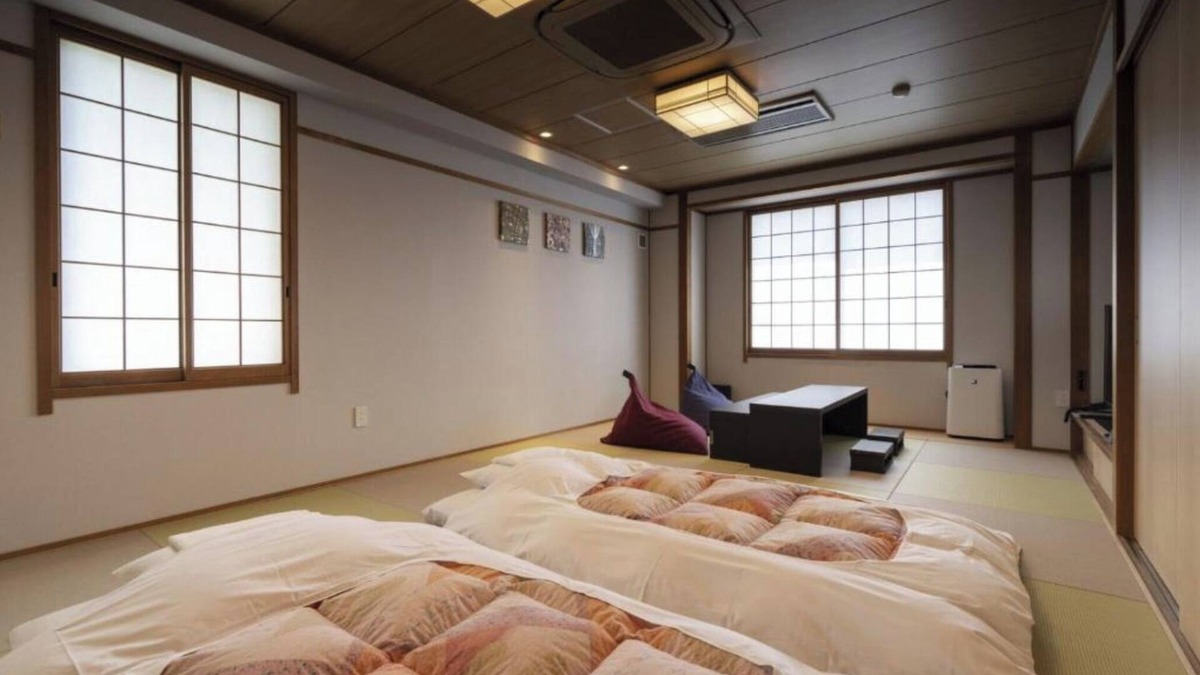 Ozu Hotel | Nonsmoking Japanese style room with 12 tatami m/Ozu Ehime