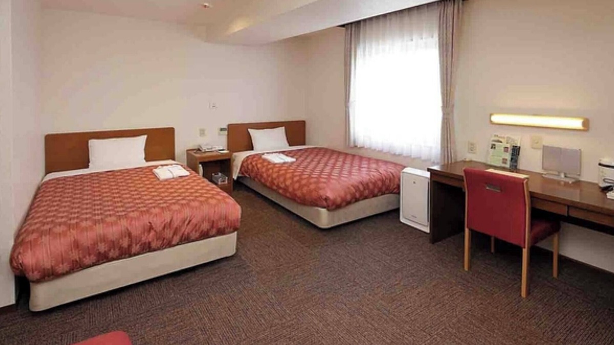 Higashimurayama Hotel | Nonsmoking Twin Parking Separate fee 550 yen per car tax included/Higashimurayama Tokyo