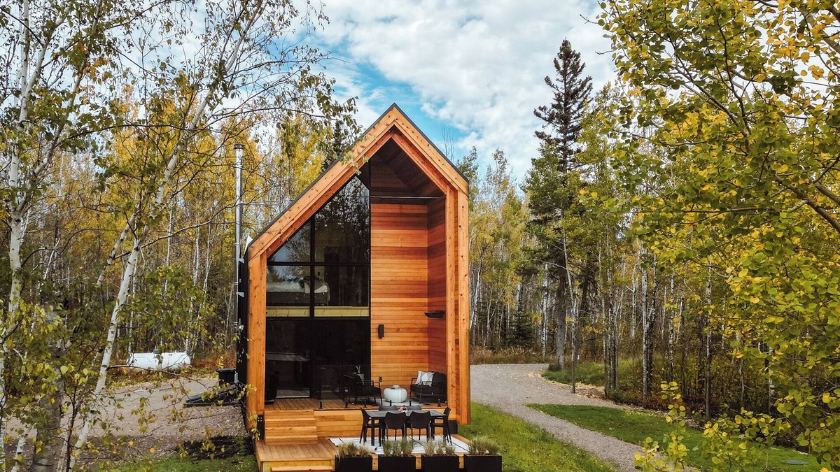 Tofte Cabin | Nord Hytte New Listing With Sauna and Wood Burning Hot Tub in Tofte, MN.