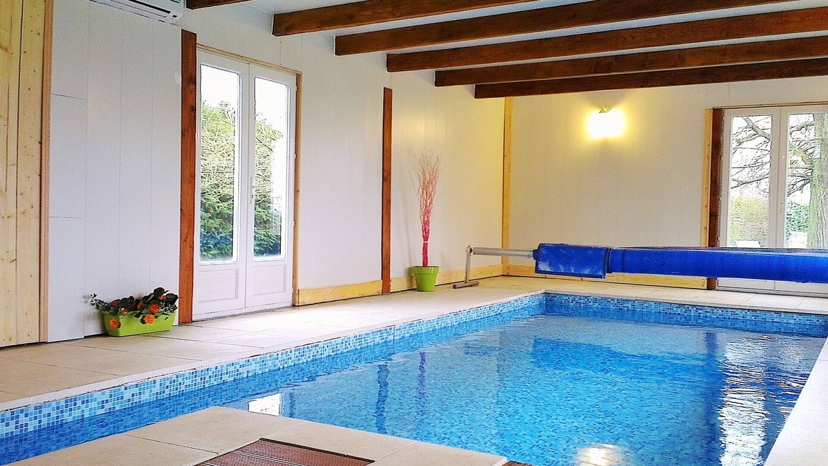 La Noe-Poulain House | Norman house with heated indoor pool