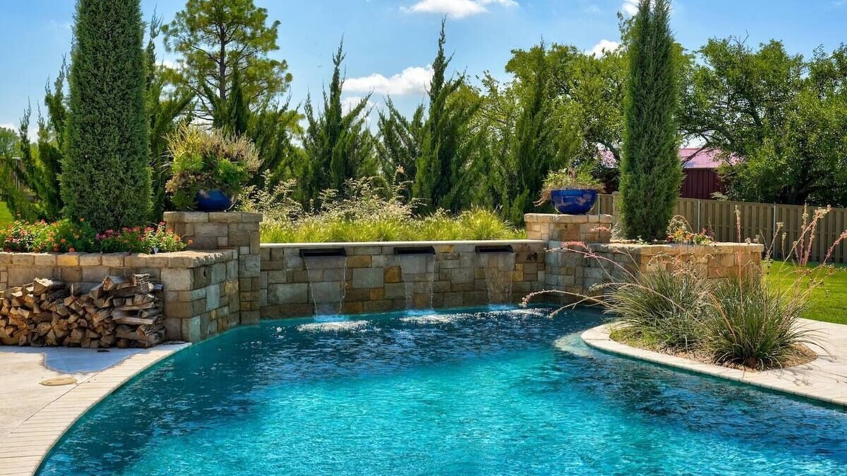 Norman House | Norman's Premier Estate