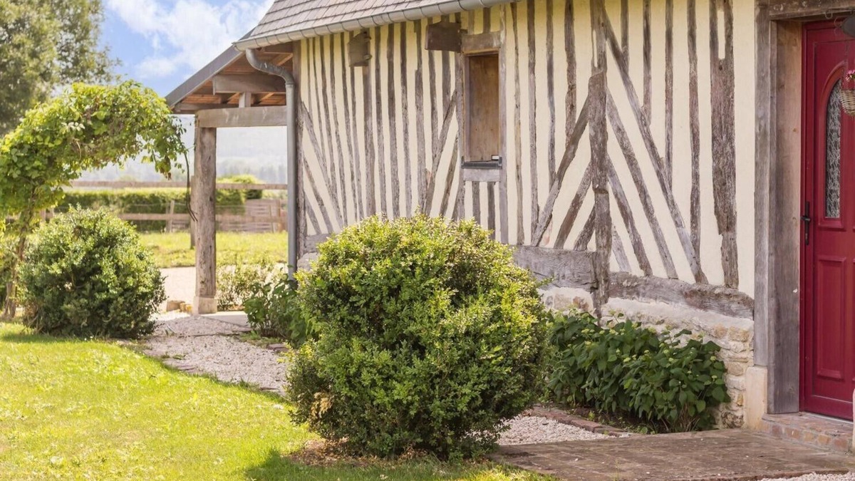 Hotot-en-Auge Cottage | Normandy cottage 5 min from Beuvron en Auge