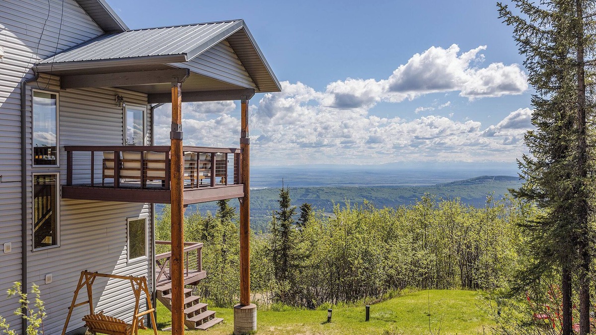 Ester House | Norrsken View - Sauna - Mountains - Deck - Aurora - Family Friendly - Wifi