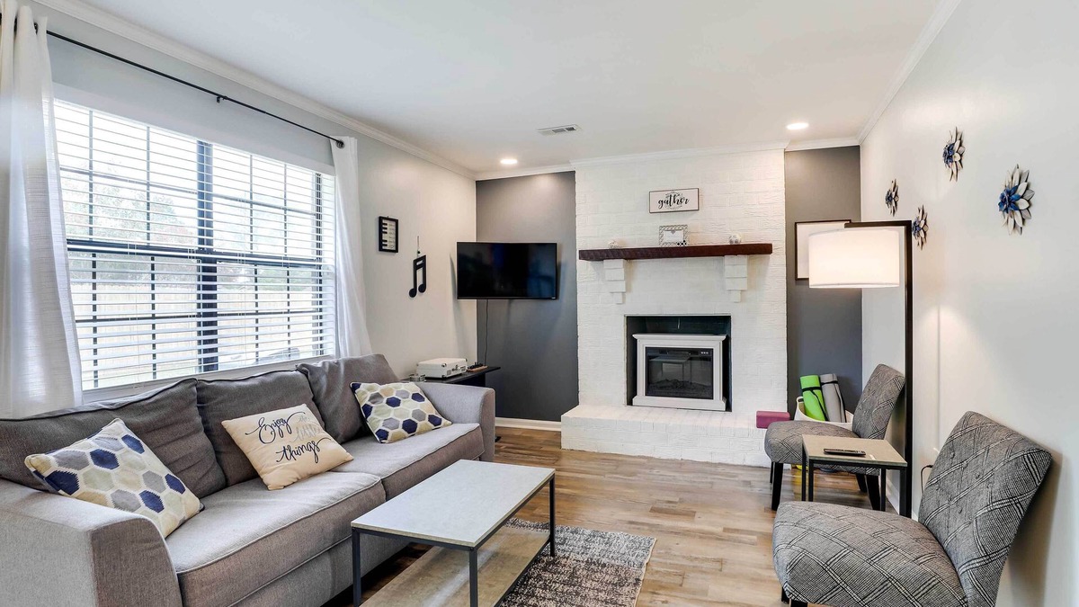 North Charleston Apartment | North Charleston Vacation Rental Near Cooper River