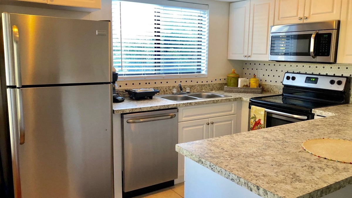 Palm River Estates Apartment | North Naples Apartment.