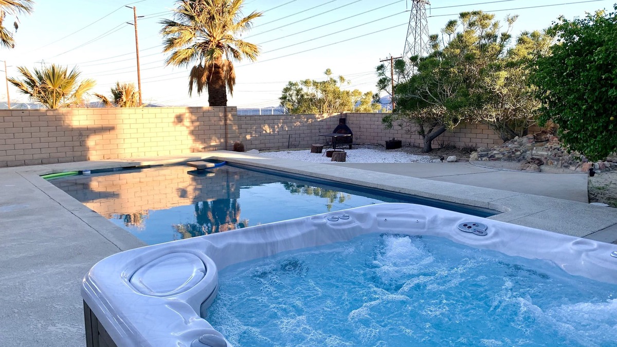 Palm Springs House | North Palm Springs Home-1.9 Acres, Pool & Gameroom