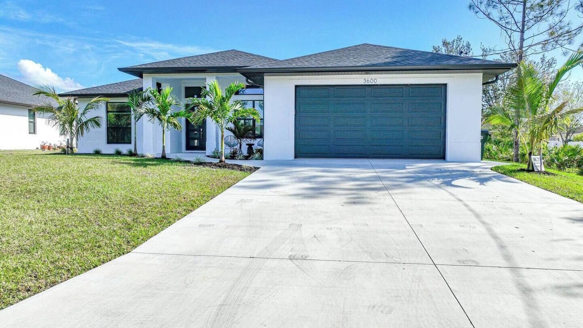 North Port House | North Port, close to water park