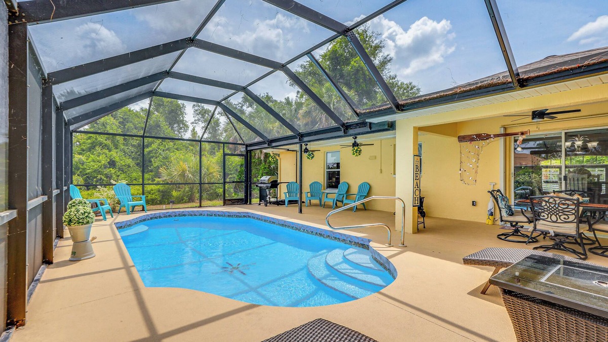 North Port House | North Port Home w/Lanai & Pool - 8 Mi to Beach!