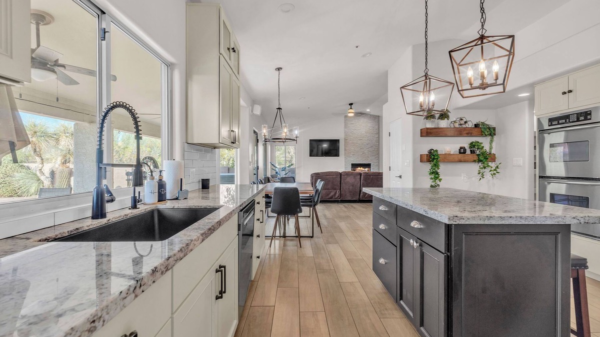 North Scottsdale House | North Scottsdale Golf & Pool Retreat Sleeps 11
