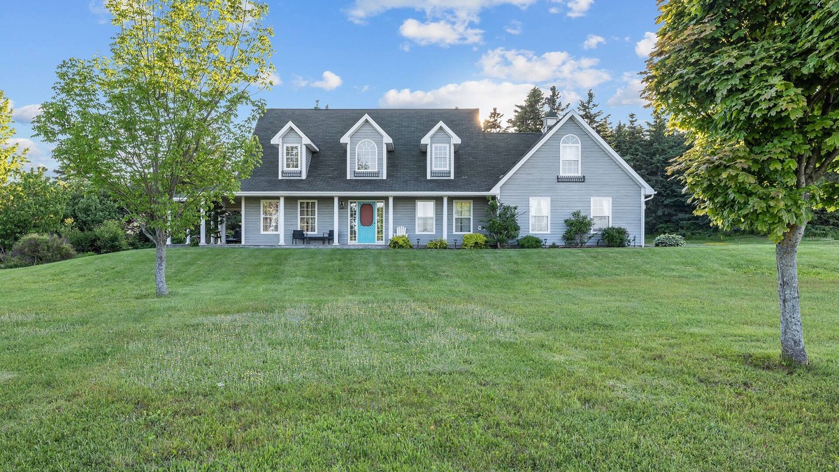 Rusticoville House | North Shore Escape - Minutes to Cavendish & Golf