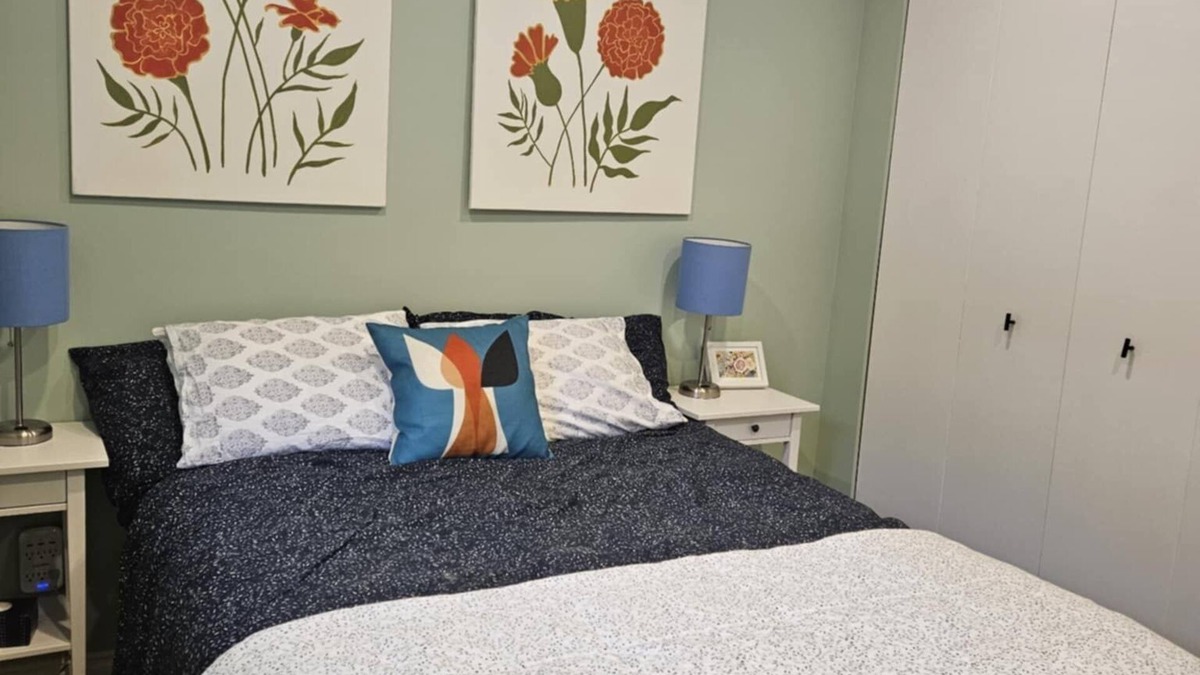 Grand Boulevard Apartment | North Van Oasis: Hike Bike Ski!