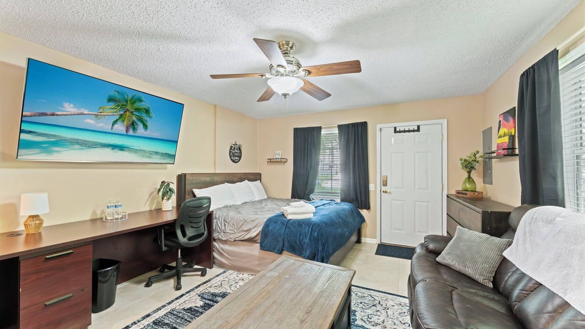 Southside Apartment | Northeast Florida Retreat