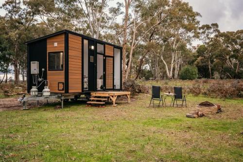 Dadswells Bridge House | Northern Grampians Getaway by Tiny Away