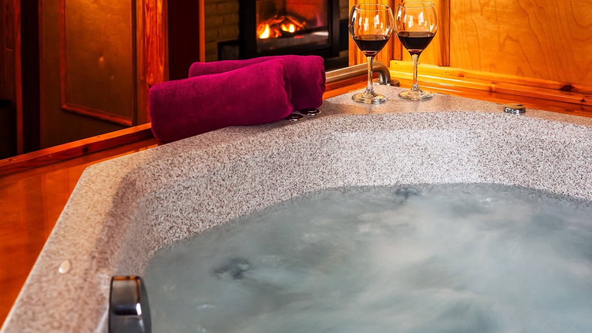 Grayling Cabin | Northern Memories Couples Getaway! Open 24/7: Jacuzzi/Grill/Firepit/Pet friendly