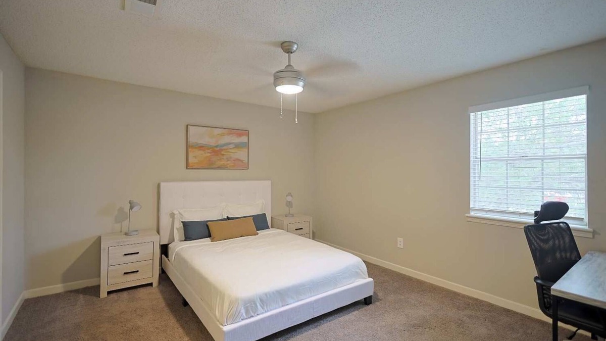 Tougaloo Apartment | Northtown Apartments 10A I Spacious 1 Bed 1 Bath