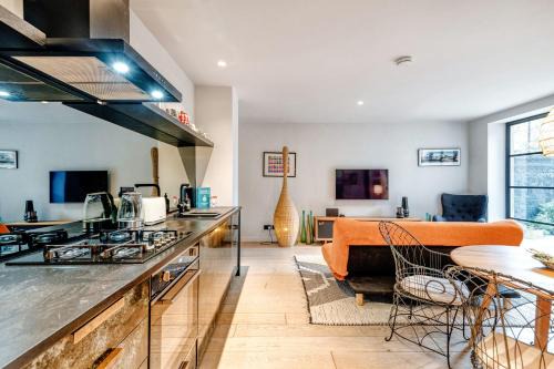 Colville Apartment | Notting Hill Playhouse