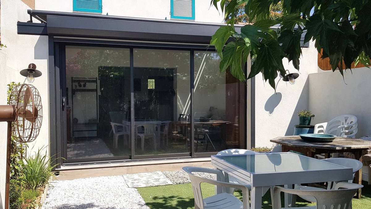 Les Bormettes House | Nouveau : à 10 mn de la Plage, Petite Maison T3 5/7 Pers. Avec Jardin Clôturé