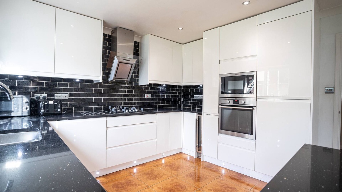 Bradley Stoke House | November Discount - Long Stay - Contractors
