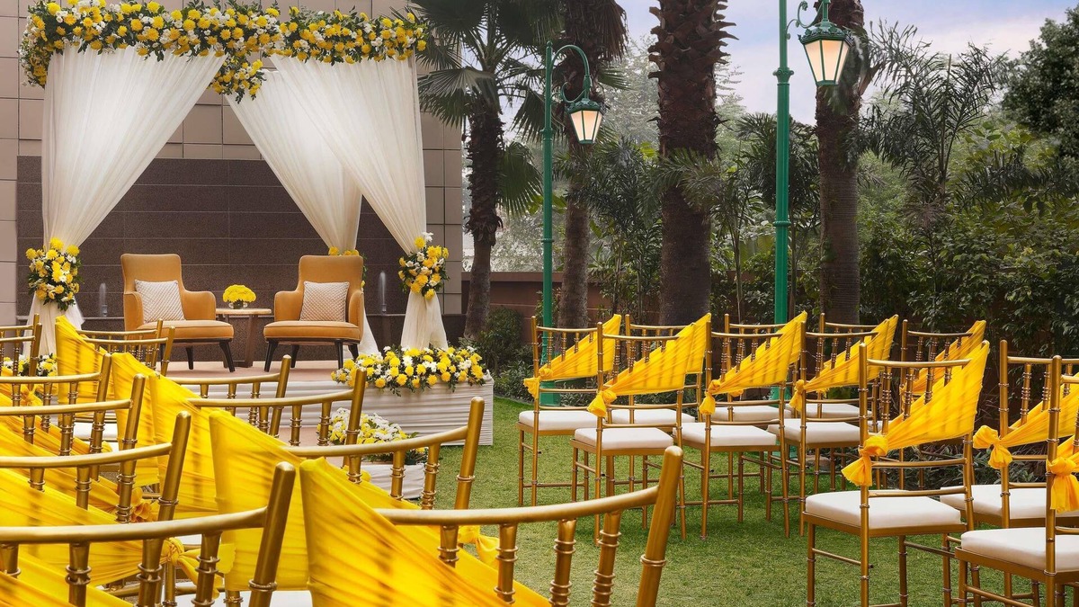 Gomti Nagar Hotel | Novotel Lucknow Gomti Nagar Hotel