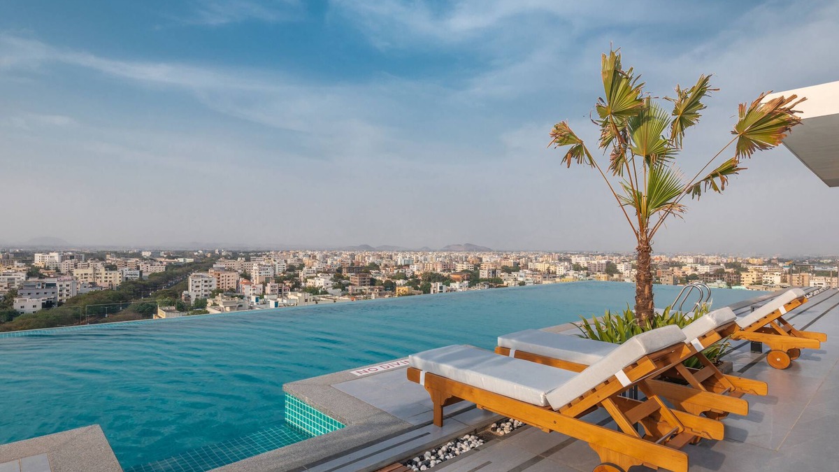 Vijayawada Hotel | Novotel Vijayawada Varun Hotel