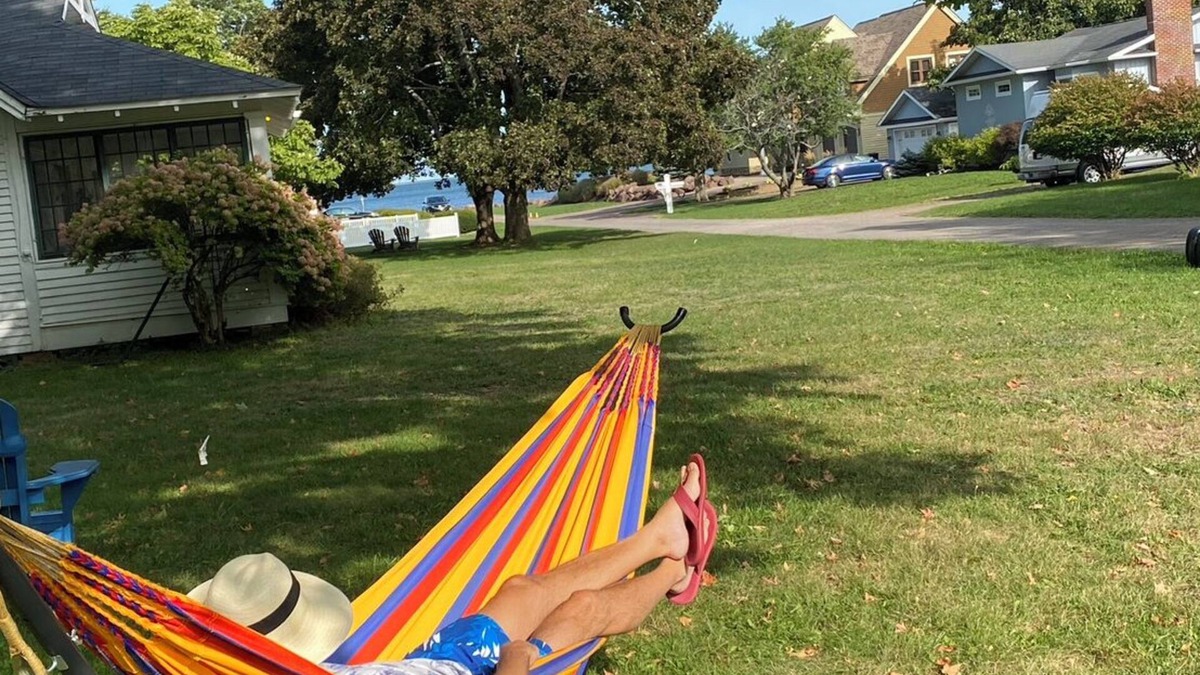 Shediac Bridge Cottage | Now Booking 2026 Spacious Cottage Close to Parlee beach and Main Street Shediac