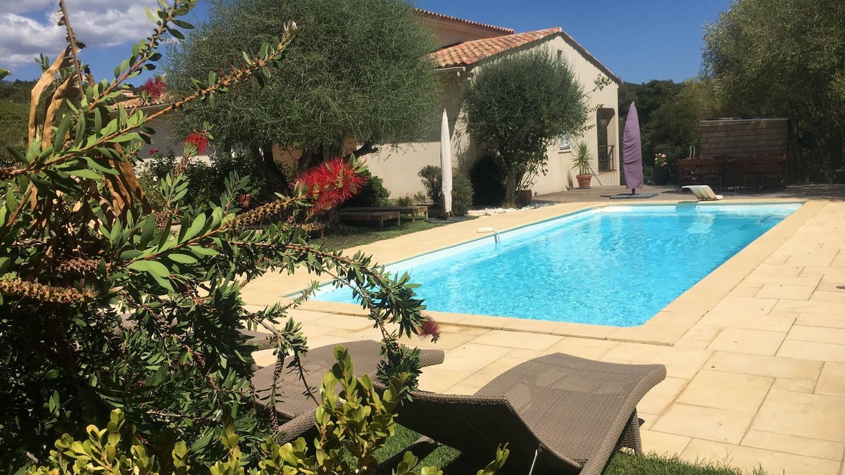 Porto-Vecchio Villa | nPrivate villa and large pool 08 mn from Porto Vecchio and marvellous beachesn