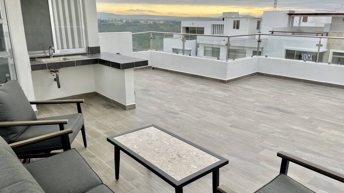 Queretaro House | "Nuestra Casita" en Millenio 3-Lucepolis Coto Club