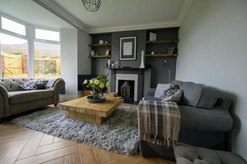 Abercwmboi Villa | Number 2