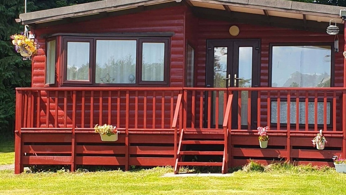 Builth Wells Cabin | Number 8 Lodge Caer Beris