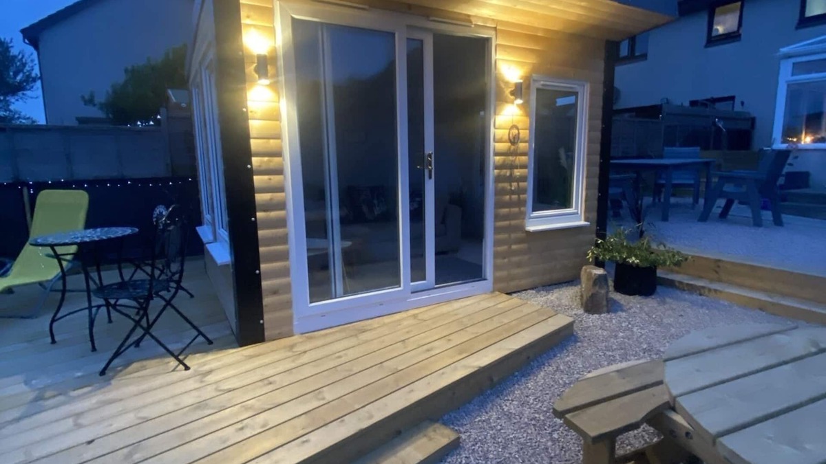 St Monans House | Number Fifty Six Fully renovated modern holiday home accommodate up to 5 guests