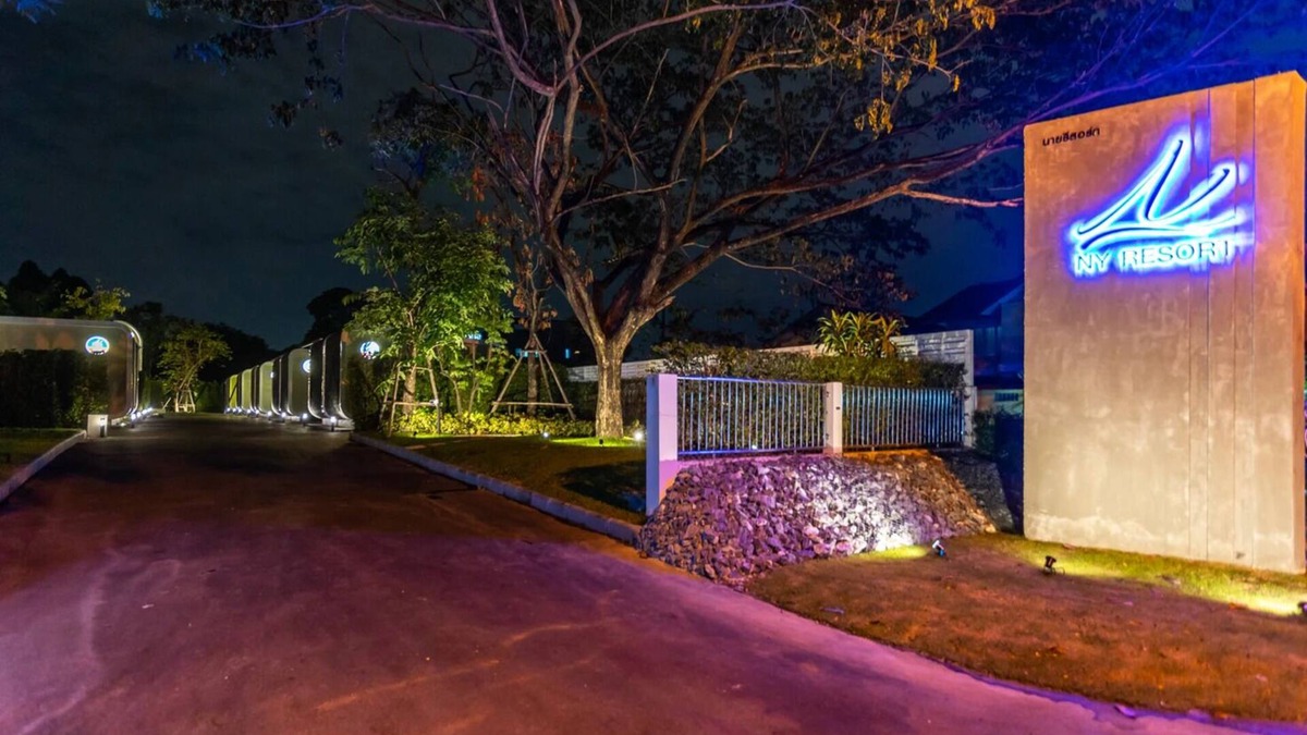 Bang Kra So Hotel | NY Resort Nonthaburi