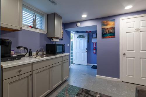 Montpelier Apartment | NYC Living Style in Laurel