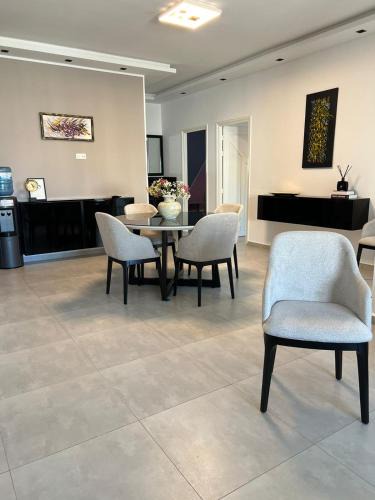 Hergla Apartment | NYC trifft auf Top Moderne Wohnung in Hergla