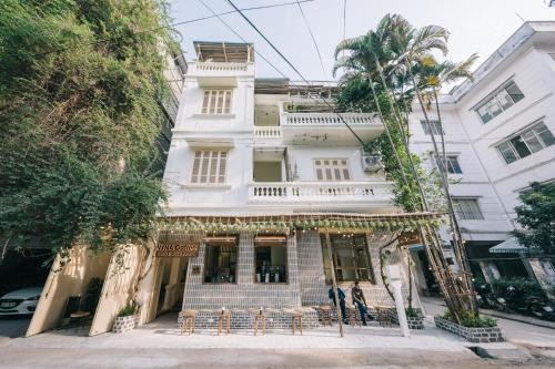 Lang Ha Hotel | NYNA House ROOFTOP Garden Egg Coffee