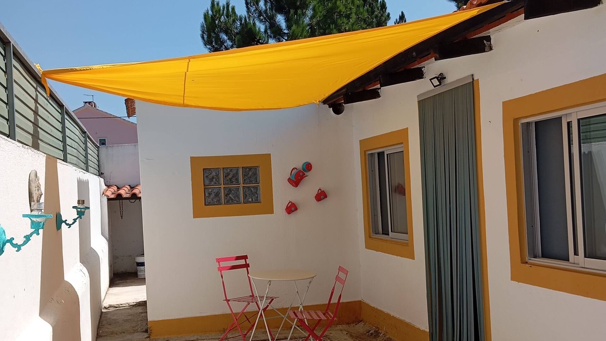 Sao Simao House | O Mundo da Lua - Galinheiro