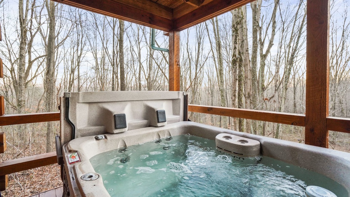 New Plymouth Cabin | Oak Cabin | Private Lots | Couples