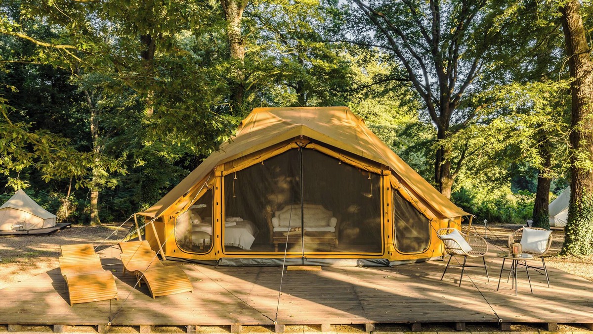 Manziana House | OAK glamping relax, TINIA Suite tent refined and cozy, in a magical forest