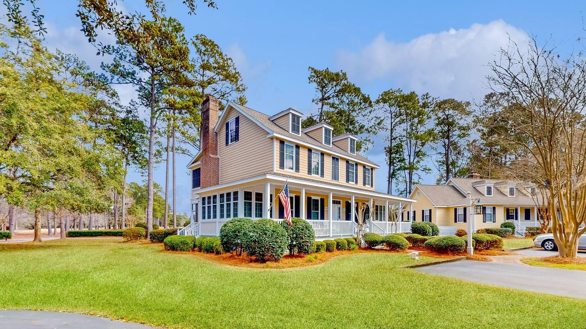 Murrells Inlet Condo | Oak Grove Cottages 3045 | Condo in Murrells Inlet with pool, golf views, hot tub