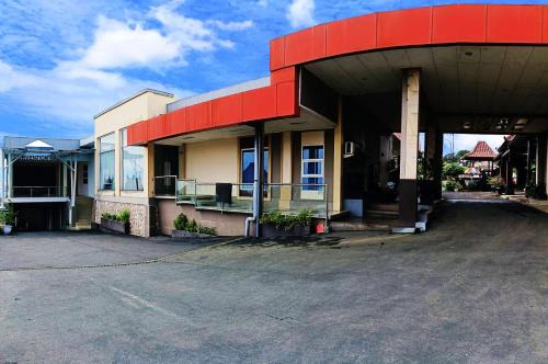 Dinoyo Hotel | Oak Lawang