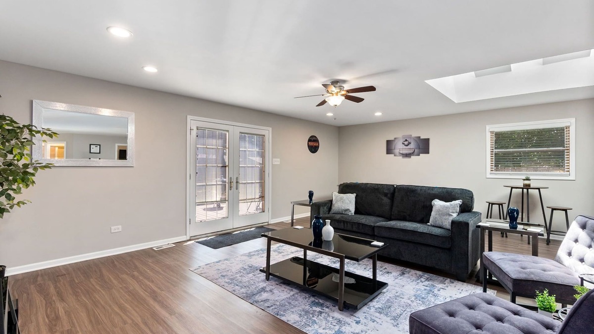 Oak Lawn House | Oak Lawn FHS Rental