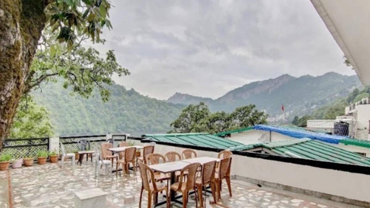 Mallital Hotel | Oak Shade Hotel