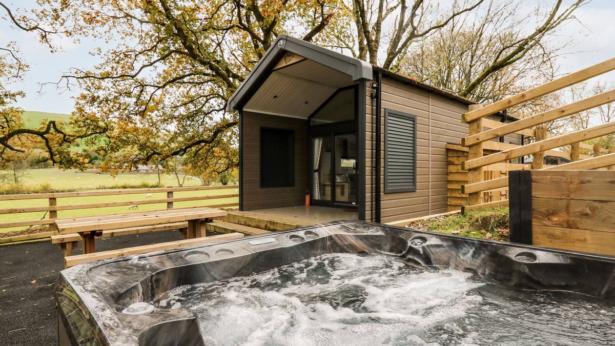 Crossgates Cottage | Oak Tree View