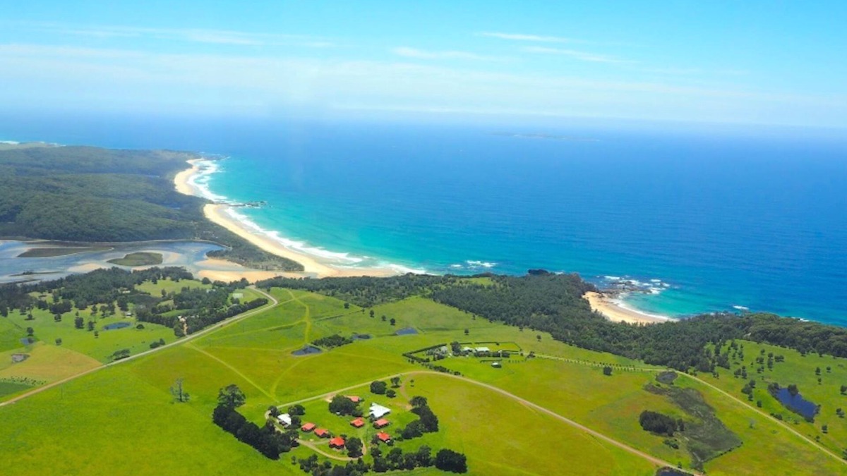 Corruna Cottage | Oakleigh Farm Cottages are set on a 63 acre farm, with ocean Views