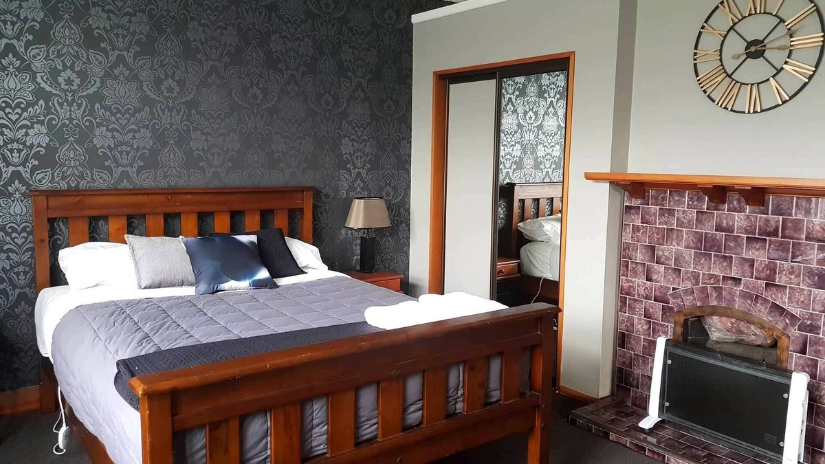 Oamaru House | Oamaru Accommodation - Cozy On Till