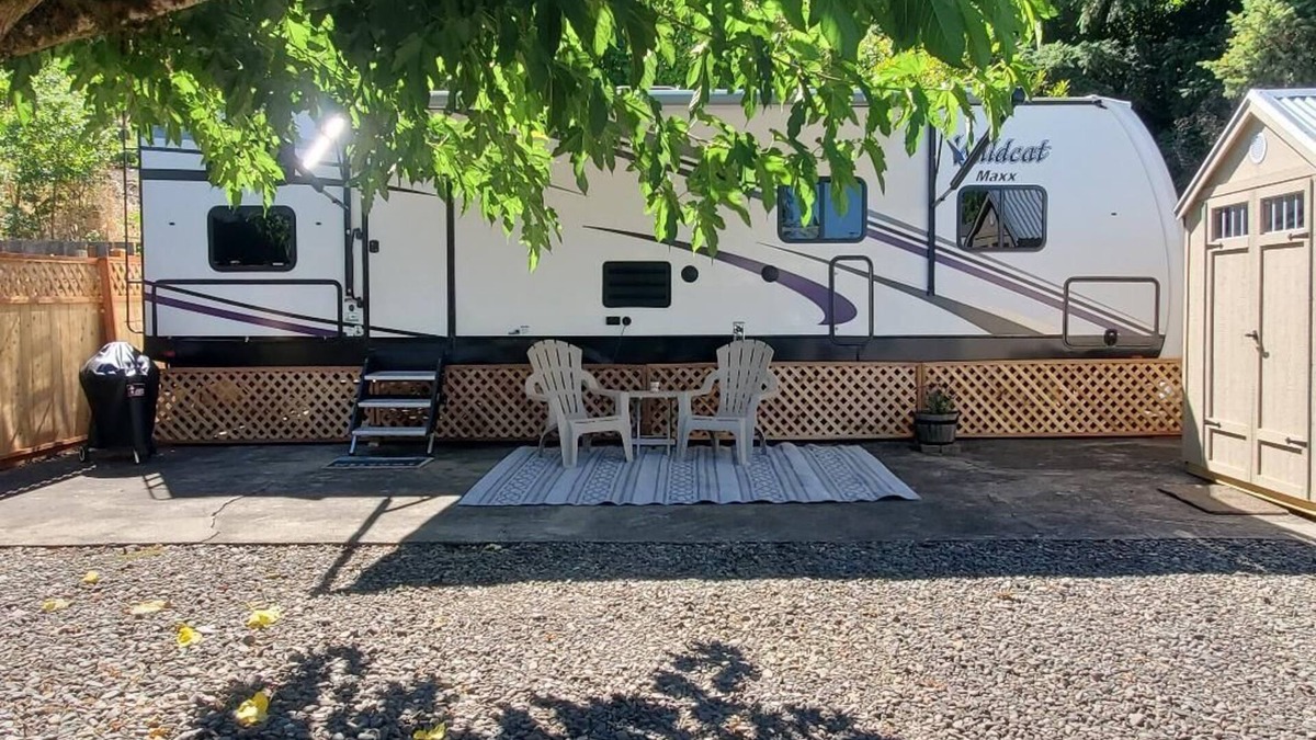 Roseburg House | Oasis Home Away From Home